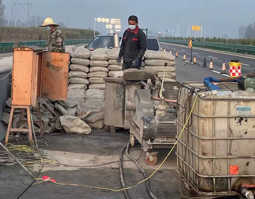 沙湾高速路病害处理